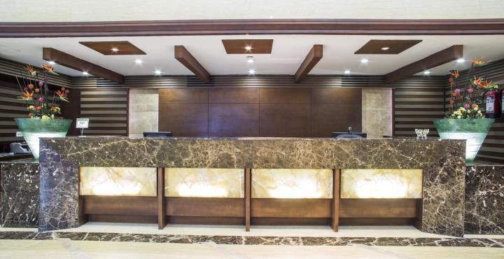 โฮเต็ล รอยัล คลิฟฟ์ Hotel กานปูร์ ภายนอก รูปภาพ